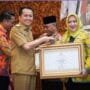 Peduli Ketenagakerjaan, Bupati Musirawas Diganjar Penghargaan Paritrana Award