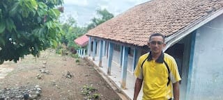 Salah Satu SMAN di Musi Rawas Sangat Memperihatinkan Bangunannya Lapuk Di Makan Usia