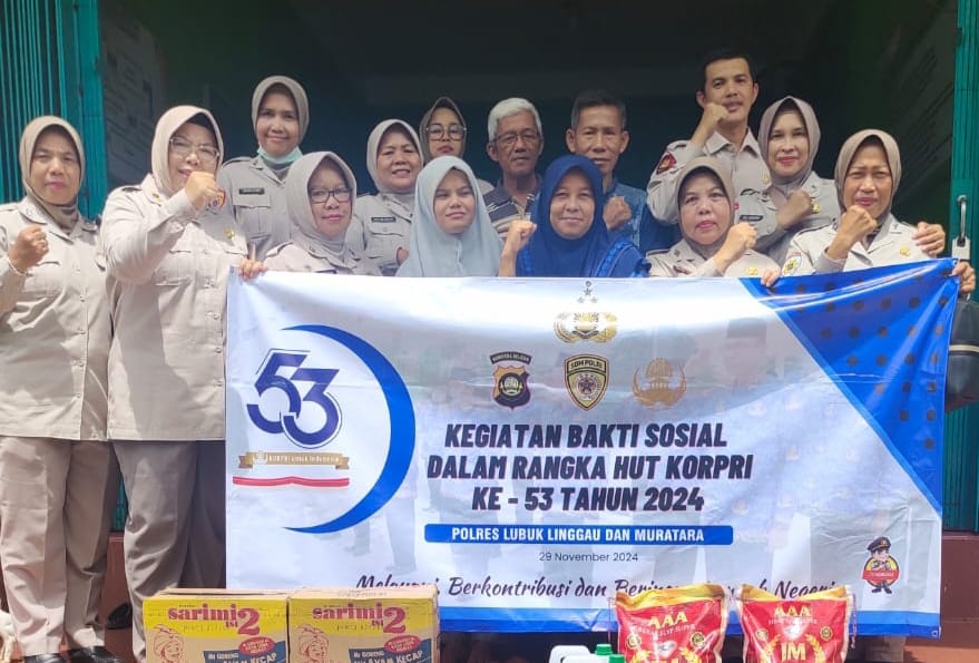 PNS Polres Lubuk Linggau Melakukan Kegiatan Bakti Sosial Yang Penuh Makna