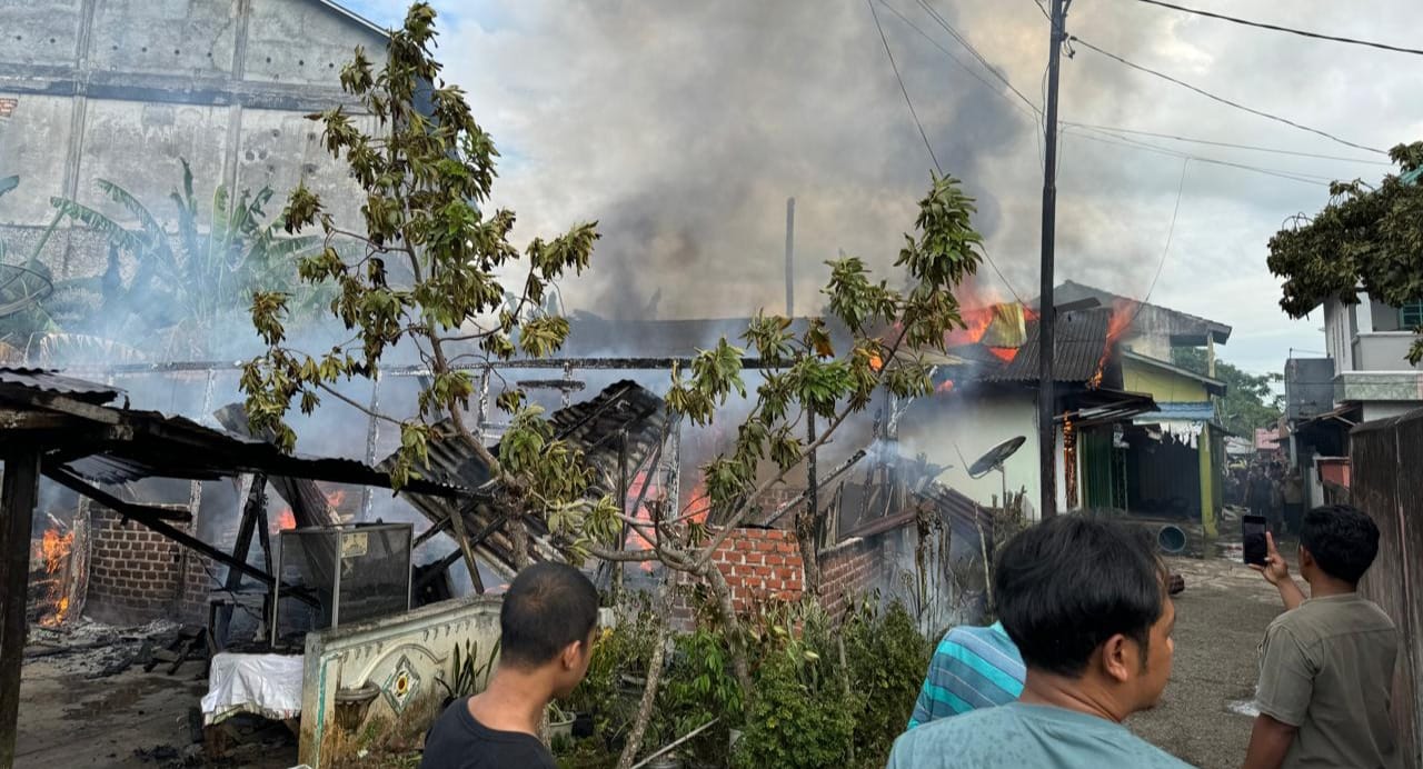 Musibah Kebakaran Terjadi di Jalan Wirakarya II RT6 Kelurahan Ceremeh Taba Kecamatan Lubuk Linggau Timur II Kota Lubuk Linggau
