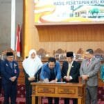 Melalui Rapat Paripurna, DPRD Lubuk Linggau Umumkan Rachmat Hidayat dan Rustam Effendi Terpilih Sebagai Wali Kota/Wakil Wali Kota 2025-2030