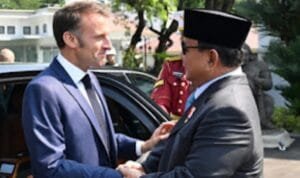 Presiden Prancis di Sambut Meriah di Istana Merdeka