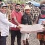 Pemkab Puncak Jaya Serahkan Rp 10 Miliar Untuk Ritual Adat Perdamaian Dua Kubu Pendukung Paslon