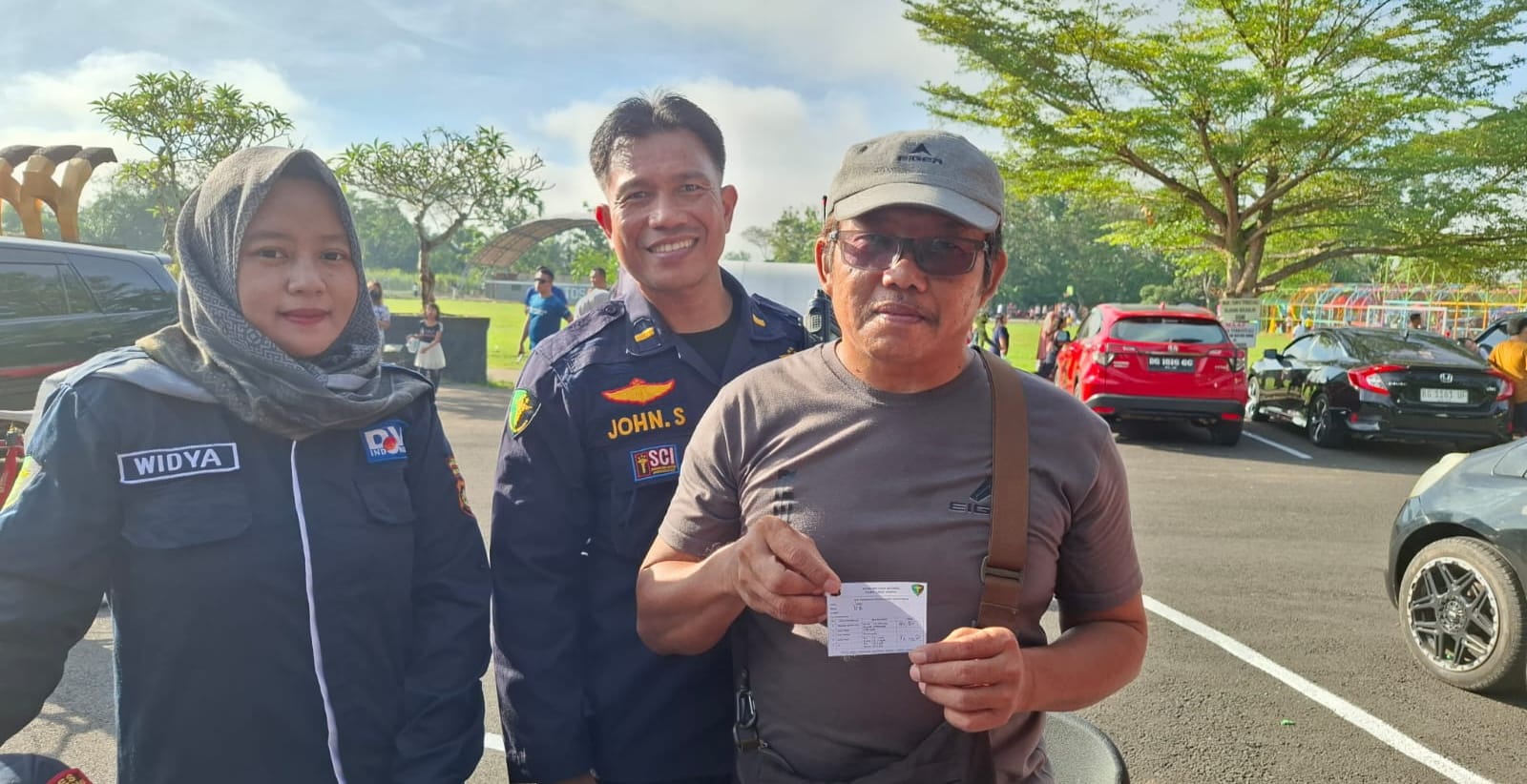 HUT BHAYANGKARA KE-79 SIDOKKES POLRES LUBUKLINGGAU POLDA SUMSEL MENGGELAR KEGIATAN BAKTI KESEHATAN GRATIS