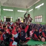 Satlantas Polres Lubuk Linggau, Aiptu Kgs. M. Yamin  Memberikan Arahan  Dalam Rangka Menekan Angka Pelanggaran dan Kecelakaan Lalu Lintas di Kalangan Pelajar  di  MTs N 1  Lubuklinggau