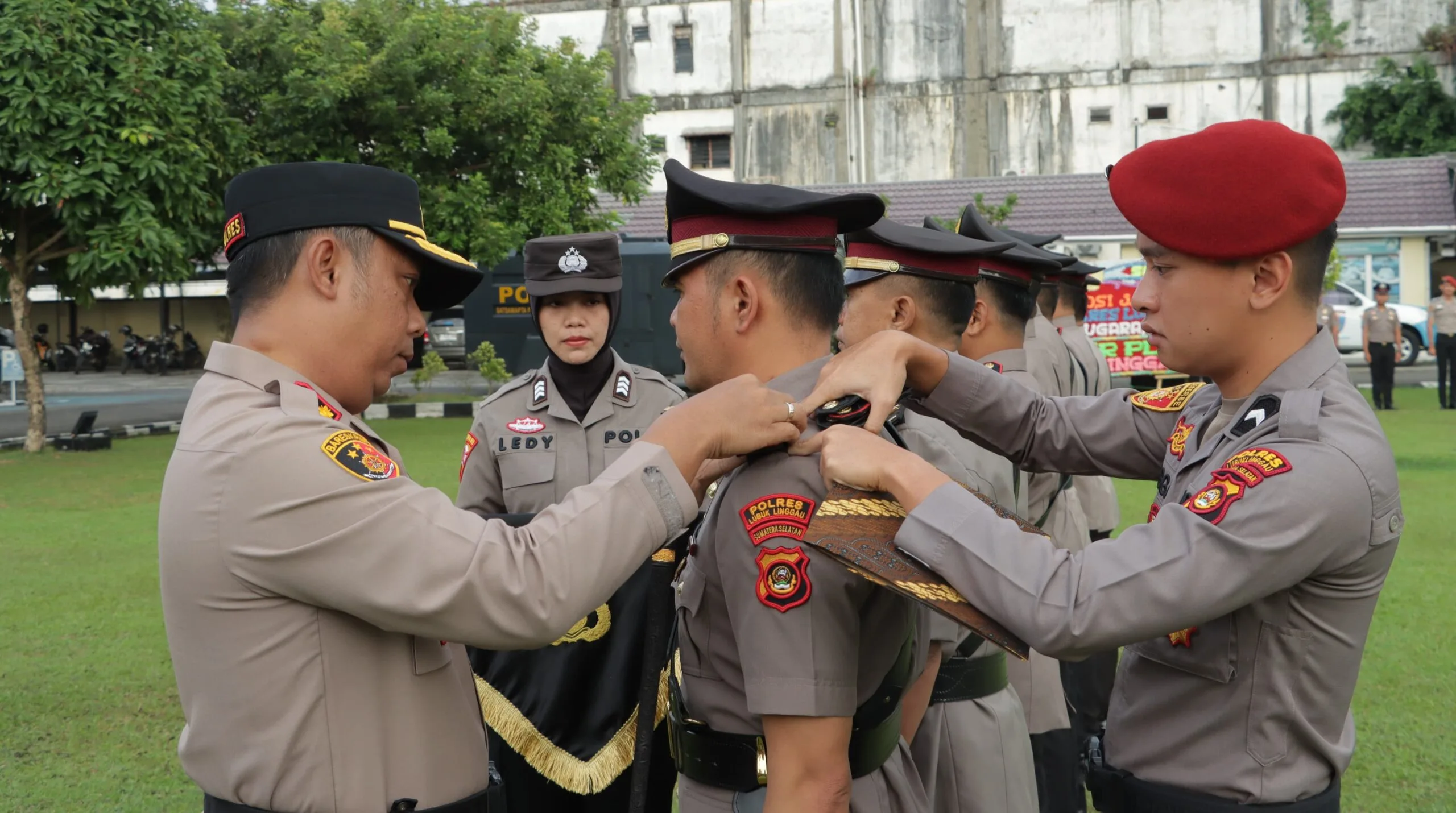 Kapolres Lubuk Linggau Gelar Sertijab dan Korps Raport Kenaikan Pangkat Personel