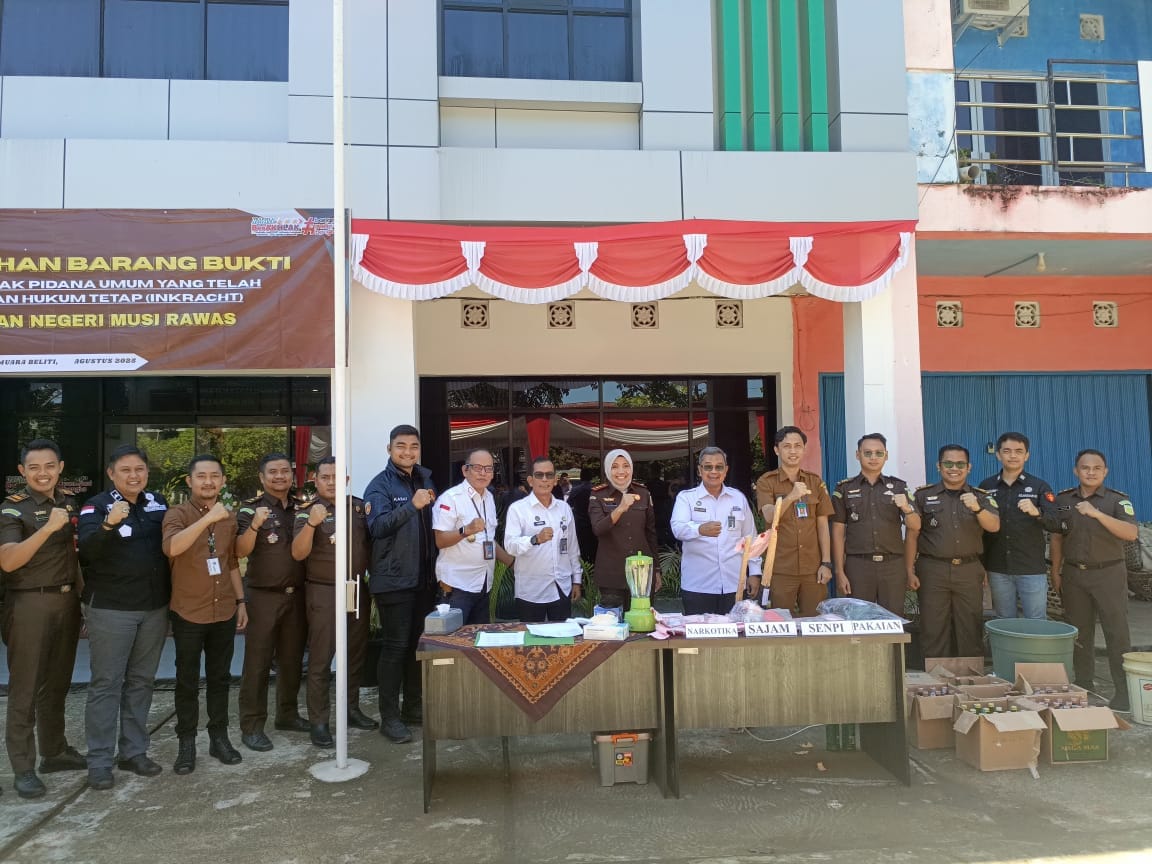 Kejari Mura, Musnakan Barang Bukti Pidum Yang Sudah Ingkracht
