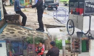 Satbrimob Polda Sumsel Batalyon B Pelopor Gelar “Jumat Berkah,” Bagikan Nasi Kotak dan Air Mineral Kepada Masyarakat