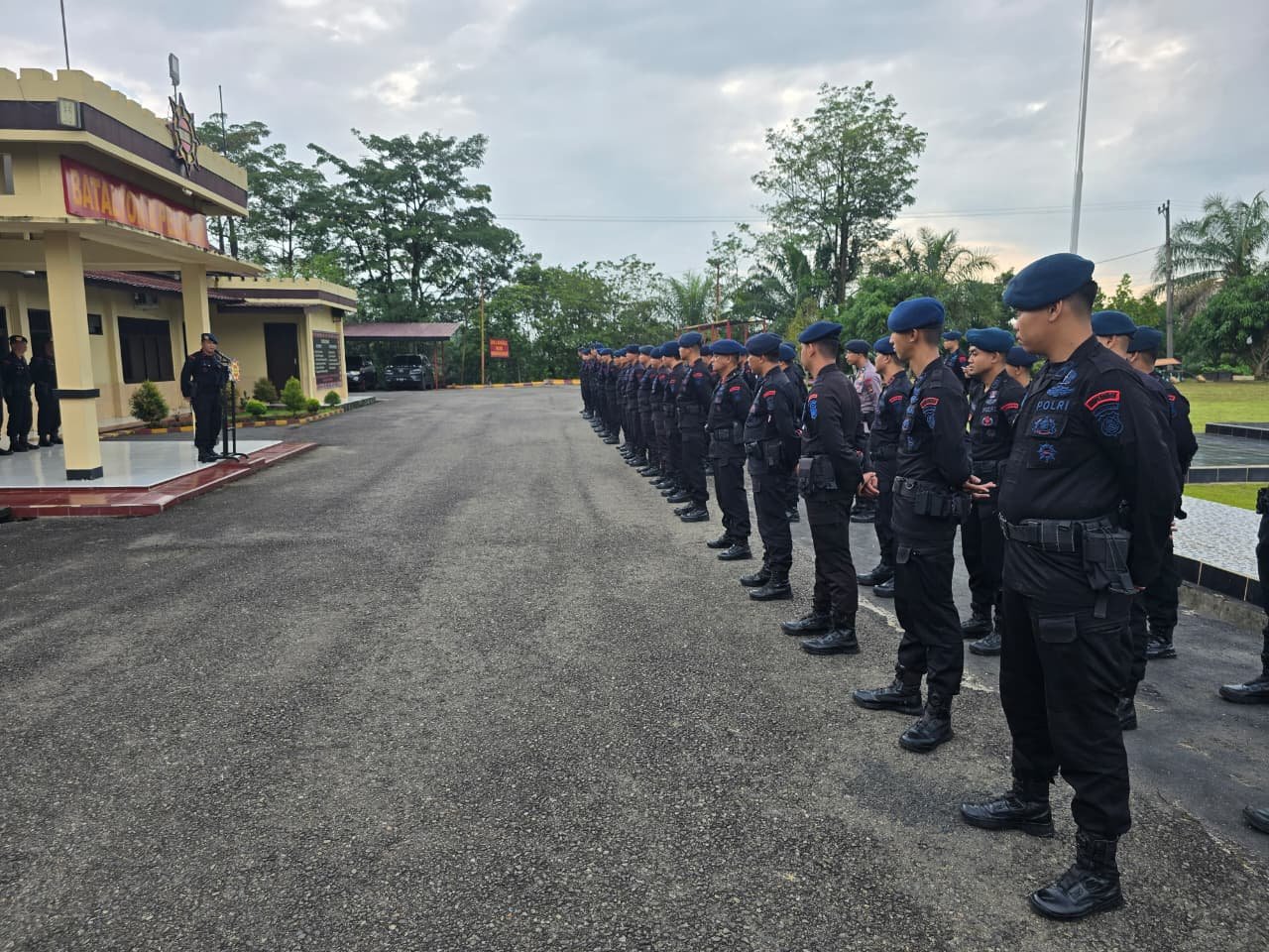 Tingkatkan Kesiapsiagaan, Batalyon B Pelopor Brimob Gelar Apel Siaga Akhir Pekan