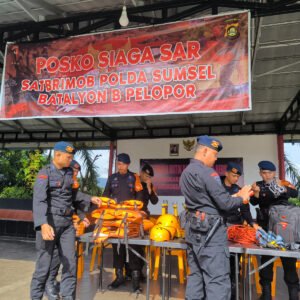 Siaga Cuaca Ekstrem, Tim SAR Brimob Batalyon B Tak Kenal Libur, Lihat Paktanya .