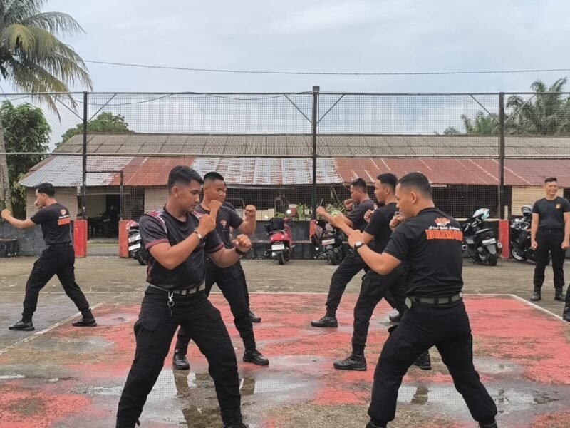 Batalyon B Pelopor Asah Ketangguhan Melalui Latihan AA Boxer.