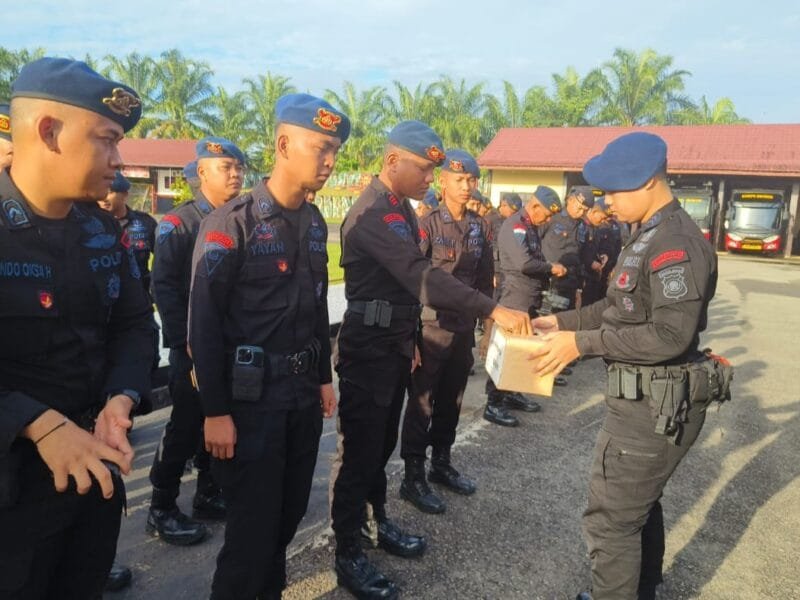 Batalyon B Pelopor Gencarkan Aksi Sosial Lewat Program “Kamis Sedekah”