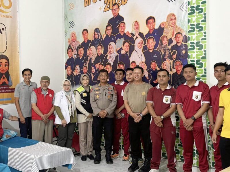 Hari Statistik Nasional, Siddokes Polres Musi Rawas Berperan Aktif Donor Darah Bersama BPS Kabupaten Mura