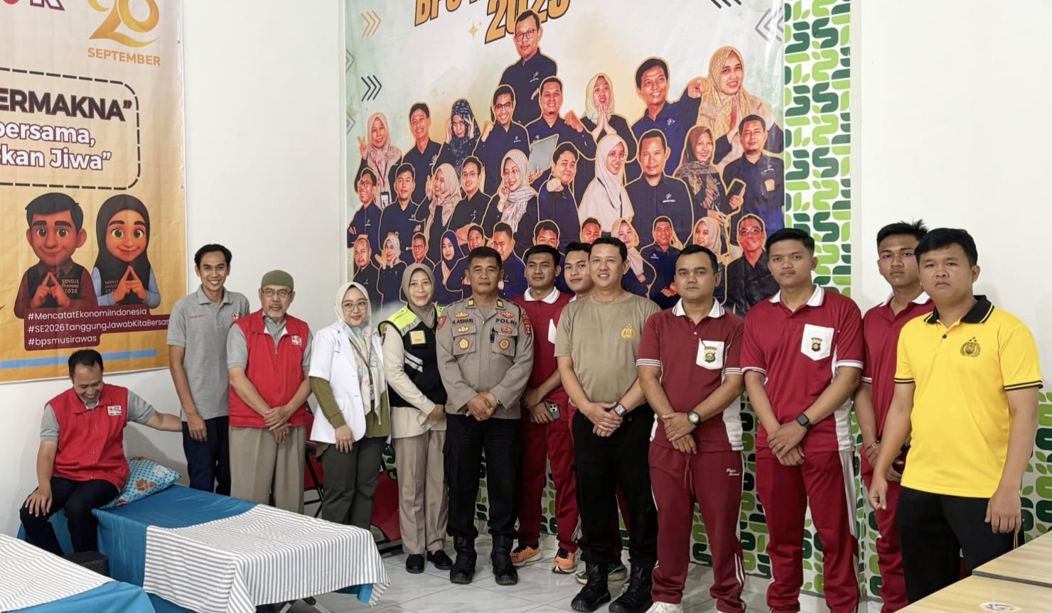 Hari Statistik Nasional, Siddokes Polres Musi Rawas Berperan Aktif Donor Darah Bersama BPS Kabupaten Mura