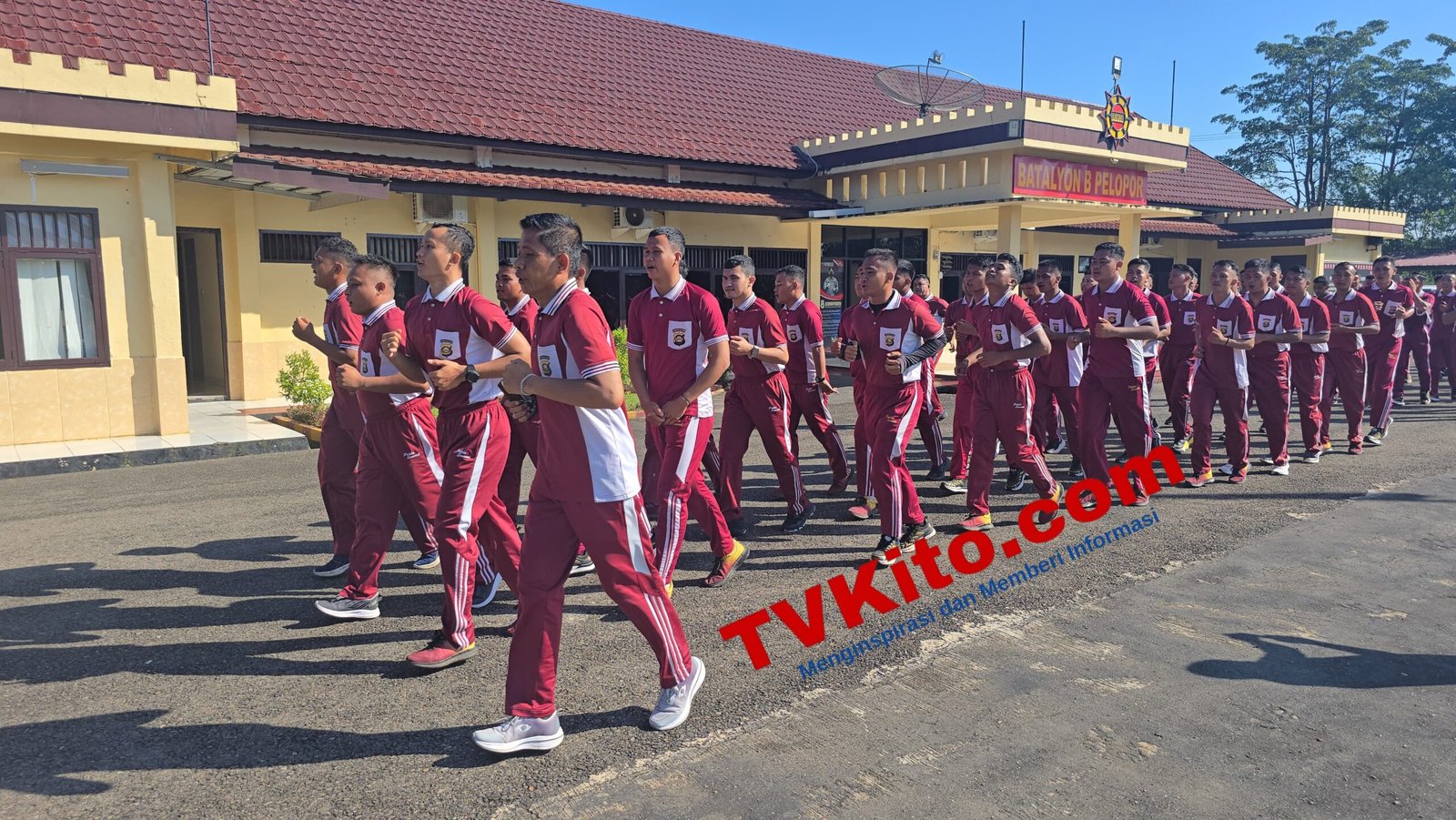 Batalyon B Pelopor Lubuklinggau Awali Hari dengan Semangat Olahraga dan Solidaritas