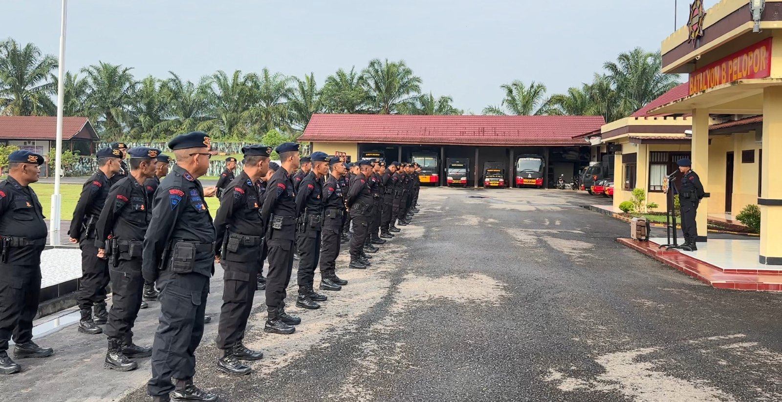 Antisipasi Situasi Kontinjensi, Satbrimob Polda Sumsel Batalyon B Pelopor Laksanakan Apel Siaga Hari Libur