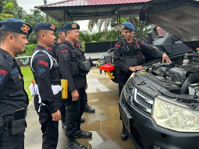 Satbrimob Polda Sumsel Batalyon B Pelopor  Gelar Pemeriksaan Kendaraan dan Peralatan di Lubuklinggau