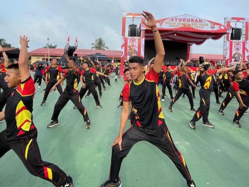 Batalyon B Pelopor Meriahkan Jalan Santai HUT ke-80 Korps Brimob Polri di Mako Satbrimob Polda Sumsel