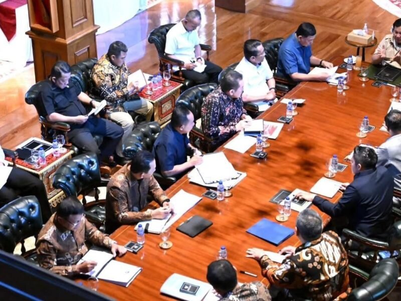 Prabowo Bahas Penertiban Hutan dan Tambang Ilegal dalam Pertemuan di Hambalang