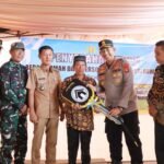 Kapolres Musi Rawas Kembali Bantu Dua Titik Bedah Rumah, Siap Perbaiki Jembatan Gantung Warga