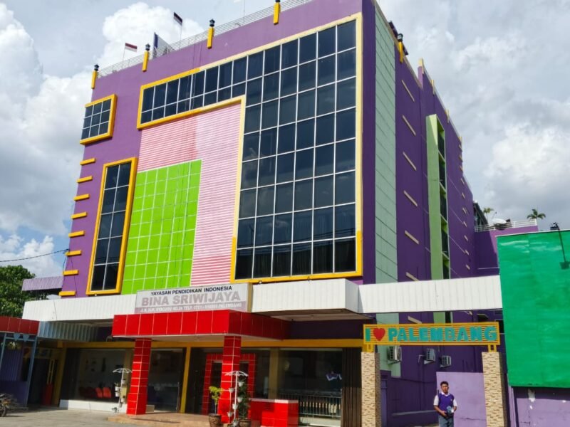 ITBis Bina Sriwijaya Palembang Kembangkan Program Broadcast untuk Cetak Talenta Penyiaran Muda