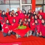 DPC PDIP Prabumulih Rayakan HUT ke-79 Megawati Soekarnoputri dengan Tumpengan dan Tebar Benih Ikan