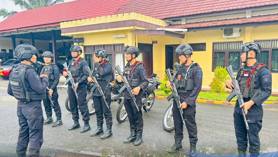 Satbrimob Polda Sumsel Batalyon B Pelopor Jaga Kamtibmas Lewat Patroli Dialogis