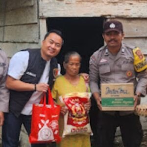 Polsek Muara Beliti Laksanakan Program “Mang Beliti” Melalui Kegiatan Jum’at Berkah Berbagi