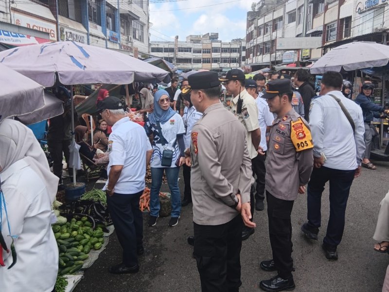 Wali Kota dan Polres Lubuk Linggau Sidak Pasar Jelang Lebaran, Pastikan Harga dan Stok Aman