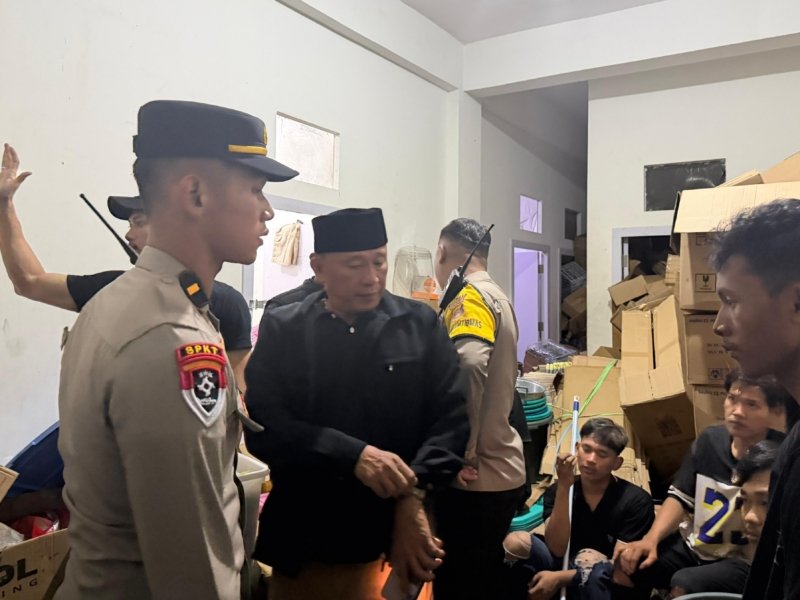 Kebakaran Gudang Saat Malam Takbiran, Polres Lubuk Linggau Gerak Cepat Amankan Lokasi