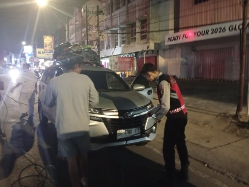 Polres Lubuk Linggau Sigap Bantu Pemudik Mogok di Dini Hari, Wujud Nyata Pelayanan Quick Response