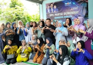 Srikandi Demokrat Jombang Gelar Halal Bihalal dan Pijat Terapi