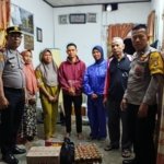 Kapolsek Lubuk Linggau Timur I Salurkan Bantuan untuk Korban Angin Kencang, Wujud Nyata Kepedulian Polri