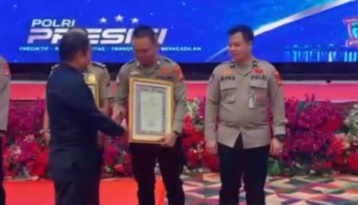 Luar Biasa!  Kasikeu Polres Lubuk Linggau Raih Penghargaan Langsung dari Kapolri, Nilai Anggaran Sempurna 100