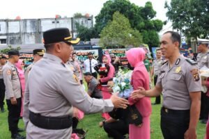48 Personel Polres Lubuk Linggau Naik Pangkat, Suasana Haru Warnai Korps Raport