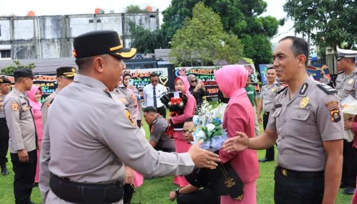 48 Personel Polres Lubuk Linggau Naik Pangkat, Suasana Haru Warnai Korps Raport