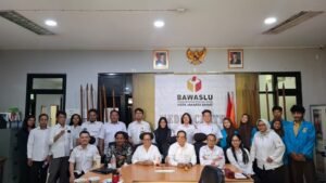 Perkuat Literasi Media, Bawaslu Jakarta Barat Gelar Diskusi Lentera dan Pelatihan Penulisan Rilis Pers