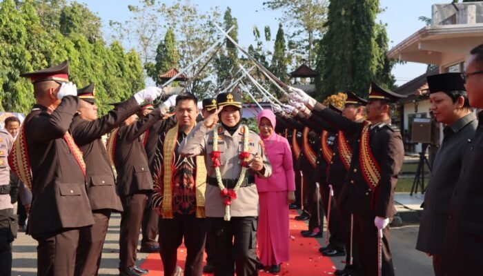 Penuh Haru dan Kehangatan, AKBP Raswidiati Angraini, S.I.K. Resmi Jabat Kapolres Lampung Utara