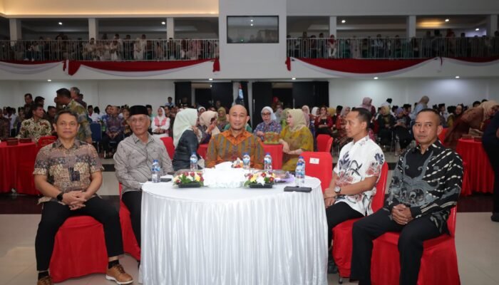 Merah Putih Menyatukan! Kapolres Baru Lubuk Linggau AKBP Catur Erwin Setiawan Bersama Forkopimda Hadiri Resepsi Kenegaraan HUT RI ke-81