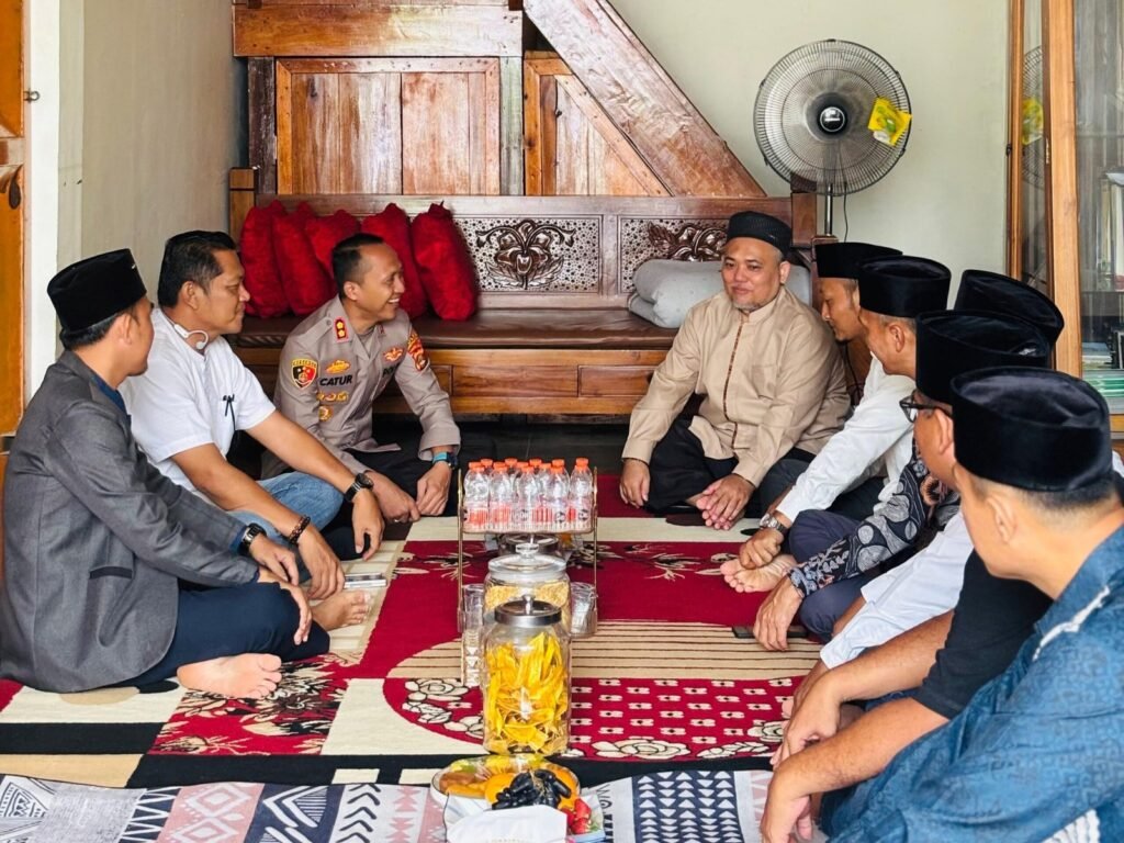 Kapolres Lubuk Linggau AKBP Catur Erwin Setiawan Sambangi Ketua NU, Perkuat Sinergi Jaga Kerukunan dan Kamtibmas