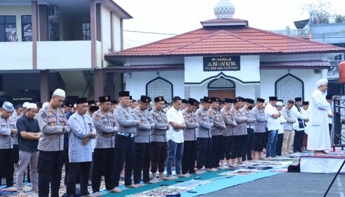 Polres Lubuk Linggau Gelar Sholat Istisqa, Bersama Warga Memohon Hujan dan Keselamatan dari Ancaman Karhutla