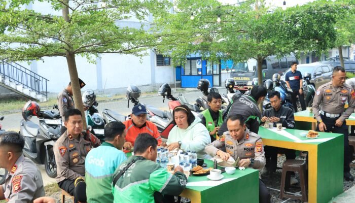 Kapolres Lubuk Linggau Ngopi Bareng Puluhan Ojol, Bangun Kemitraan Jaga Kamtibmas