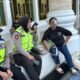 DITINGGAL SUAMI, PEREMPUAN KEBINGUNGAN MINTA PERTOLONGAN SAAT SHALAT JUMAT, SRIKANDI POLRES LUBUK LINGGAU TURUN TANGAN