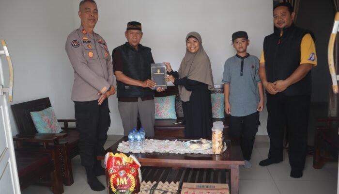 HUT ke-75 Humas Polri, Polres Lubuk Linggau Berbagi dan Bersilaturahmi ke Panti Asuhan Insan Muda Membangun